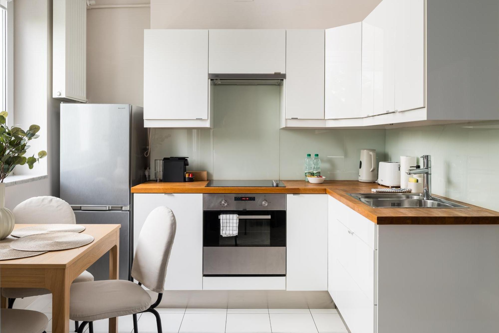 Wola Ratusz Homely Apartment Варшава Экстерьер фото