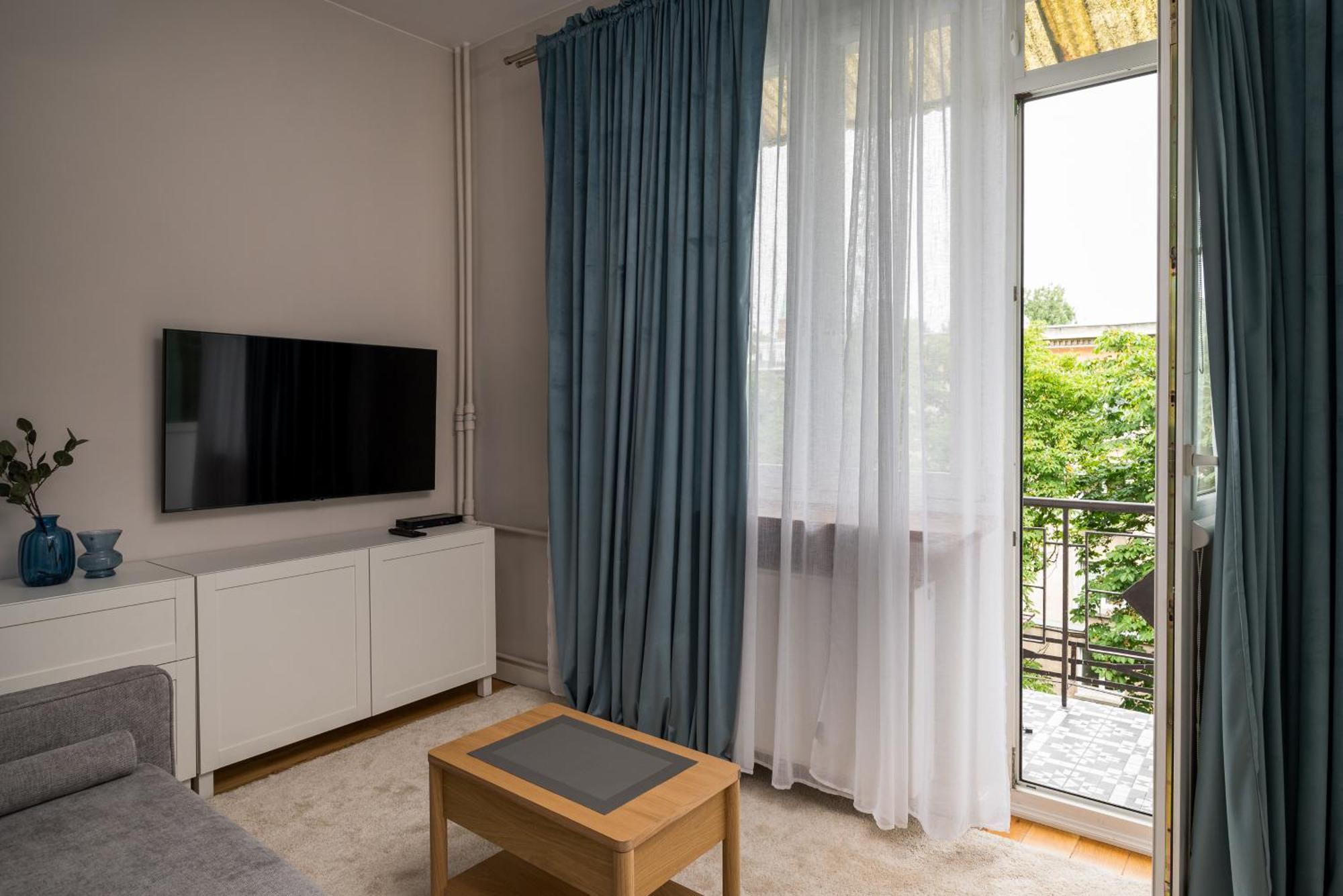 Wola Ratusz Homely Apartment Варшава Экстерьер фото